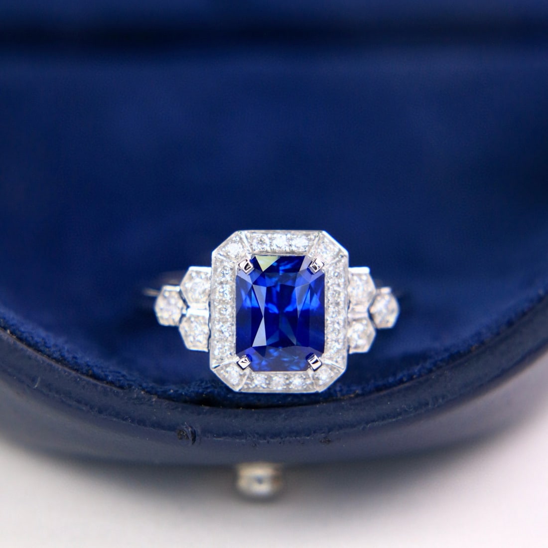 14k Gold 2.43 Ctw Natural Sapphire & Diamond Ring: Ref:231076113 // gold content:14k gold // ring size:7. 25us // // main gemstone:sapphire // shape:octagonal // carat weight:2. 23ct // color:royal blue // treatment:natural // // adjacent gemstone