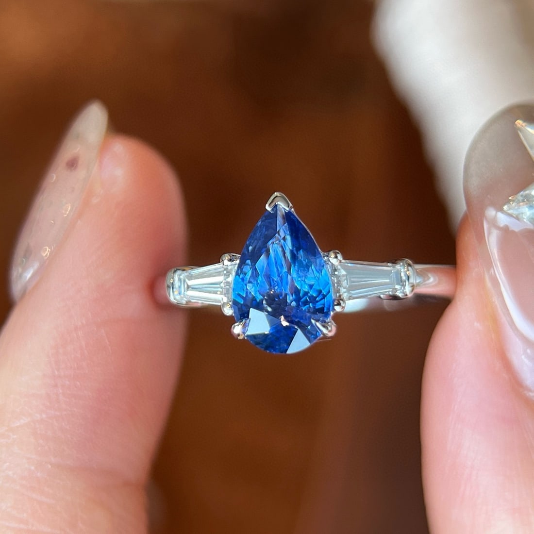 14k Gold 1.46 Ctw Natural Sapphire & Lab Grown Diamond Ring: Ref:231076115 // gold content:14k gold // ring size:7. 25us // // main gemstone:sapphire // shape:pear // carat weight:1. 19ct // color:cornflower blue // treatment:natural // // adjacent gemstone