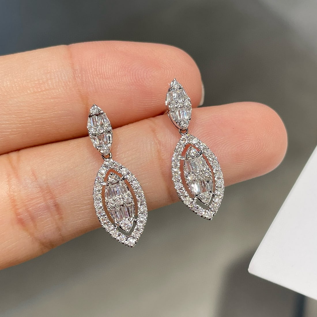 14k Gold 0.65 Ct Natural H Diamond Earrings - 7