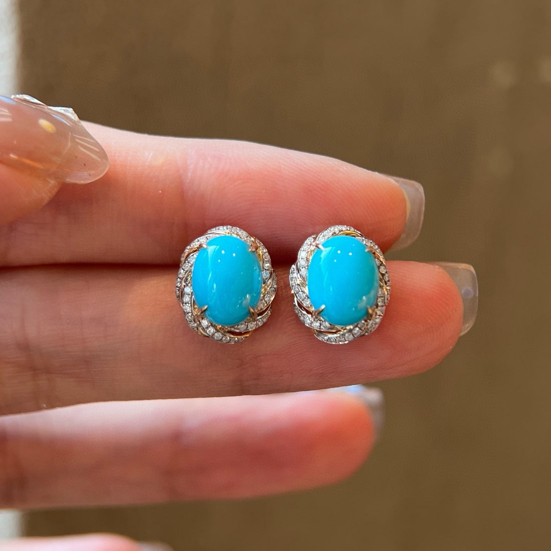 14k Gold 3.66 Ctw Natural Blue Turquoise & Diamond Earrings: Ref:230947243 // gold content:14k gold // main gemstone:yellow diamond // shape:cushion // carat weight:0. 24ct // color:yellow // treatment:natural // // adjacent gemstone 2 : diamond //