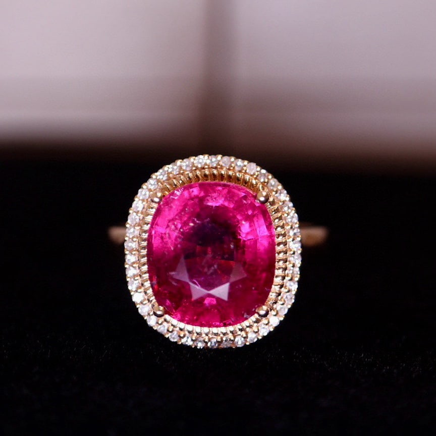 14k Gold 5.1 Ct Natural Tourmaline & Diamond Ring: Ref:230947245 // gold content:14k gold // ring size:7. 25us // // main gemstone:emerald // shape:octagonal // carat weight:3. 18ct // color:green // treatment:natural // // adjacent gemstone 2 :