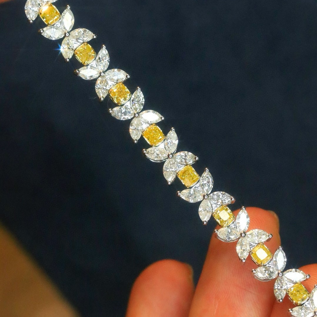 14k Gold 9.3 Ct Natural Color Diamond Bracelet - 4