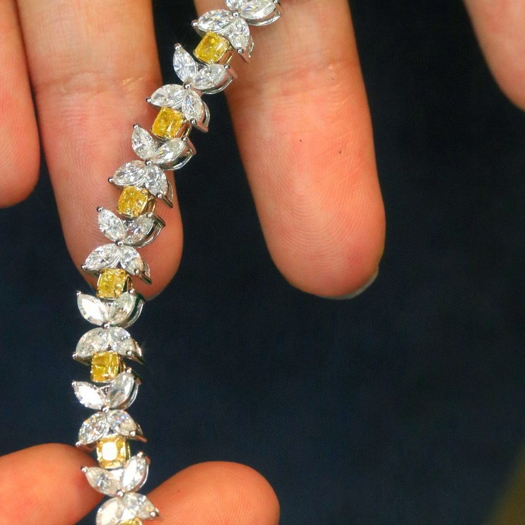 14k Gold 9.3 Ct Natural Color Diamond Bracelet - 5