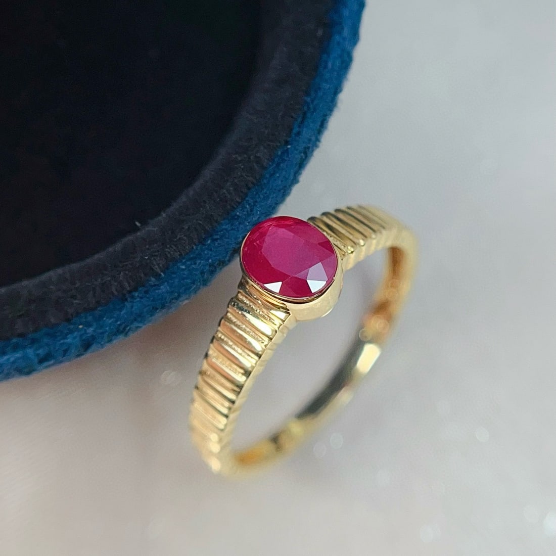 14k Gold 0.72 Ct Natural Ruby Ring - 4
