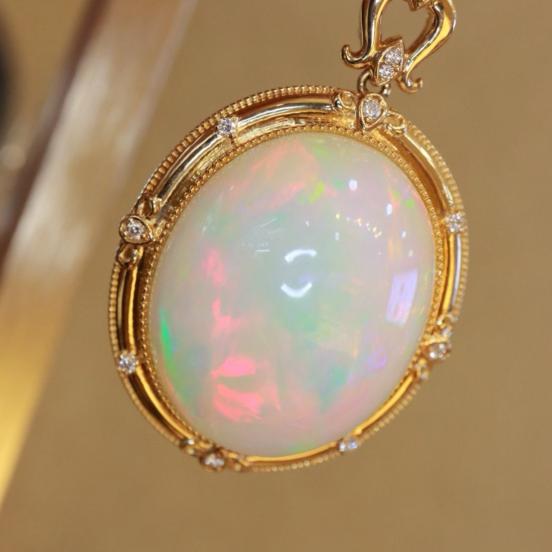 14k Gold 25.9 Ctw Natural Opal & Diamond Pendant( Without Chain ): Ref:231078324 // gold content:14k gold // main gemstone:opal // shape:oval // carat weight:25. 8ct // color:white // treatment:natural // // adjacent gemstone 2 : diamond // shape:round // carat