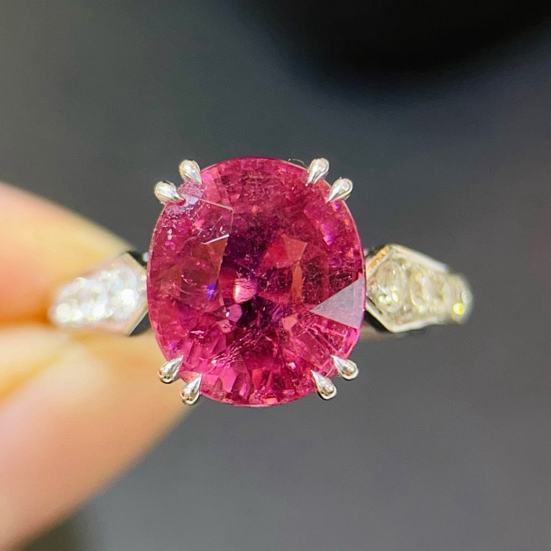 14k Gold 5.44 Ctw Natural Tourmaline & Diamond Ring: Ref:231079165 // gold content:14k gold // ring size:7. 25 us // // main gemstone:tourmaline // shape:oval // carat weight:5. 15ct // color:red // treatment:natural // // adjacent gemstone 2 :