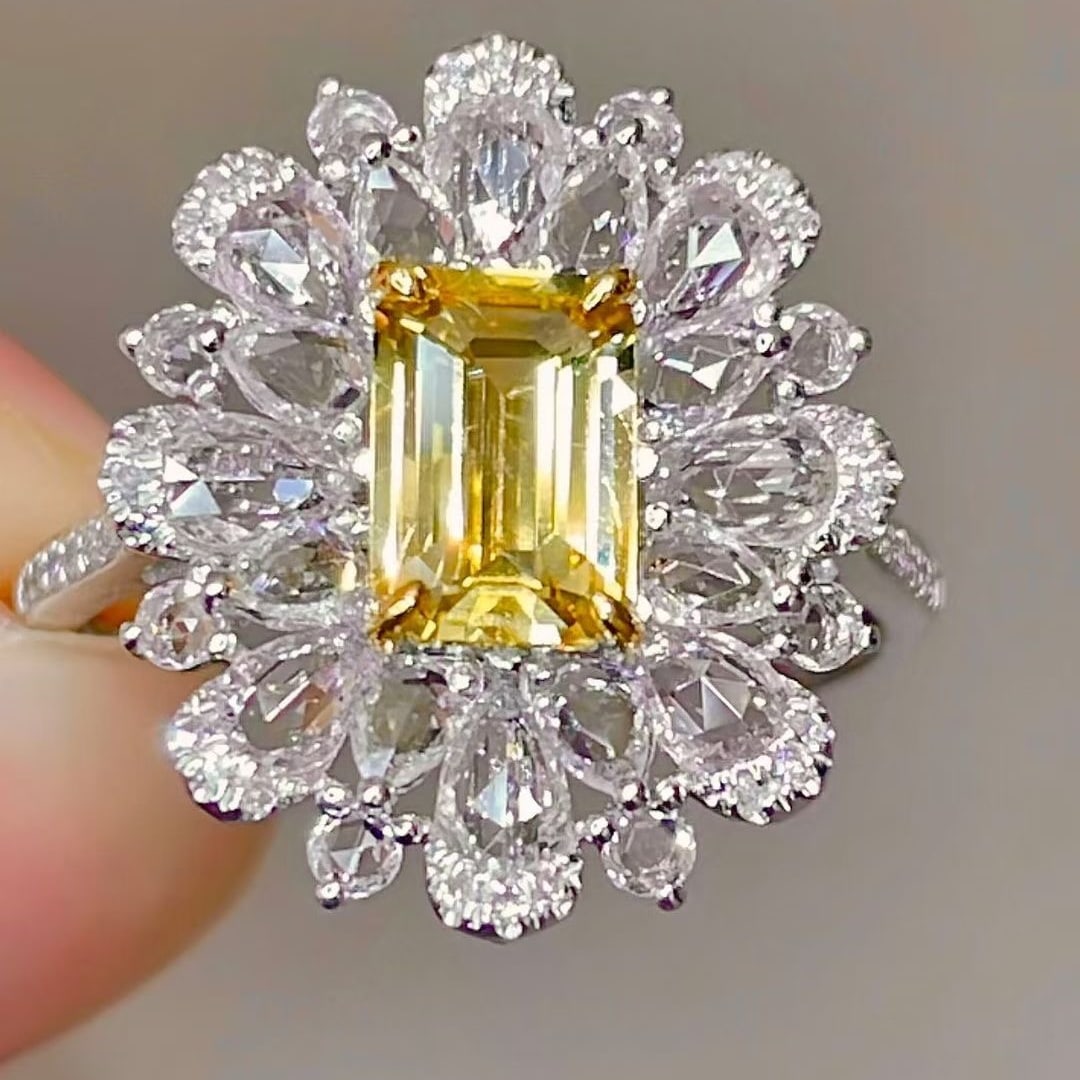 14k Gold 1 Ct Natural Sapphire & Diamond & Sapphire Ring: Ref:231079179 // gold content:14k gold // ring size:7. 25 us // // main gemstone:sapphire // shape:octagonal // carat weight:1ct // color:yellow // treatment:natural // // adjacent gemstone 2 :