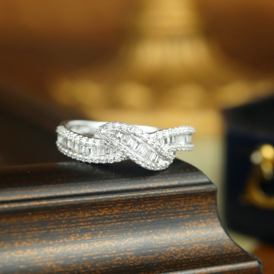 14k Gold 0.55 Ct Natural H Diamond Ring (1 of 7)