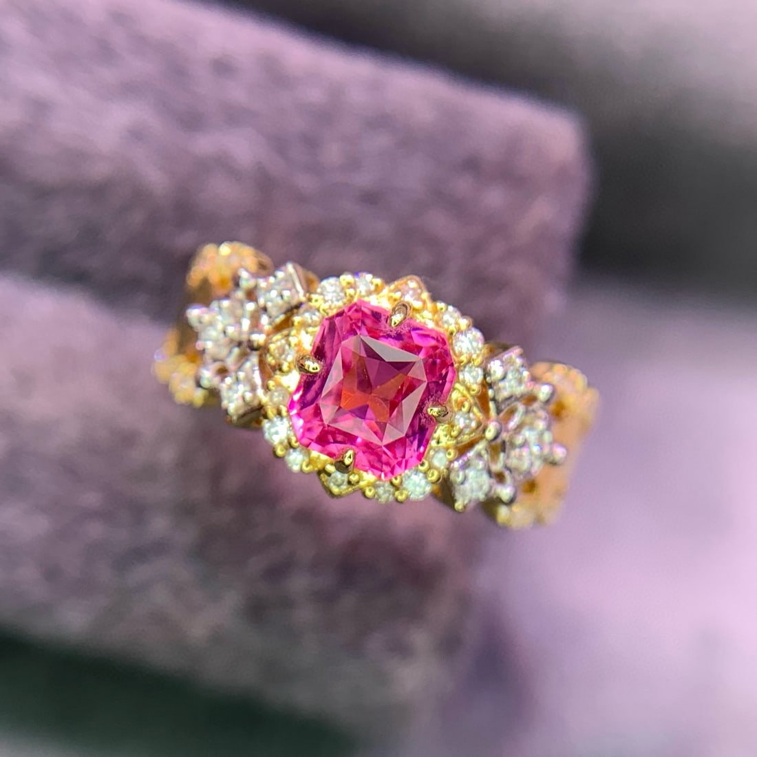 14k Gold 1.09 Ct Natural Spinel & Diamond Ring - 4