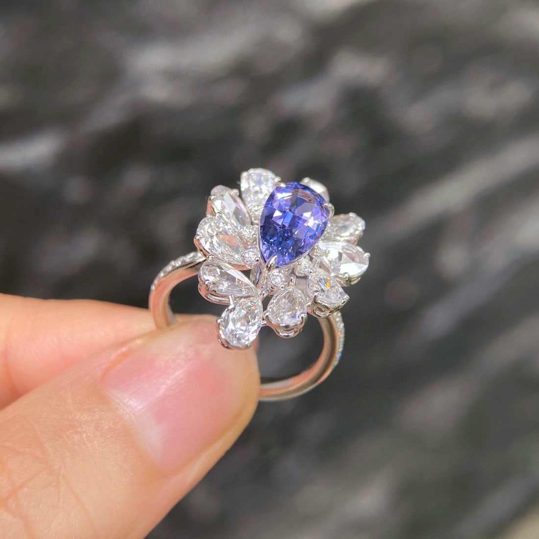 14k Gold 4.46 Ctw Natural Spinel & Lab Grown Diamond Ring - 3