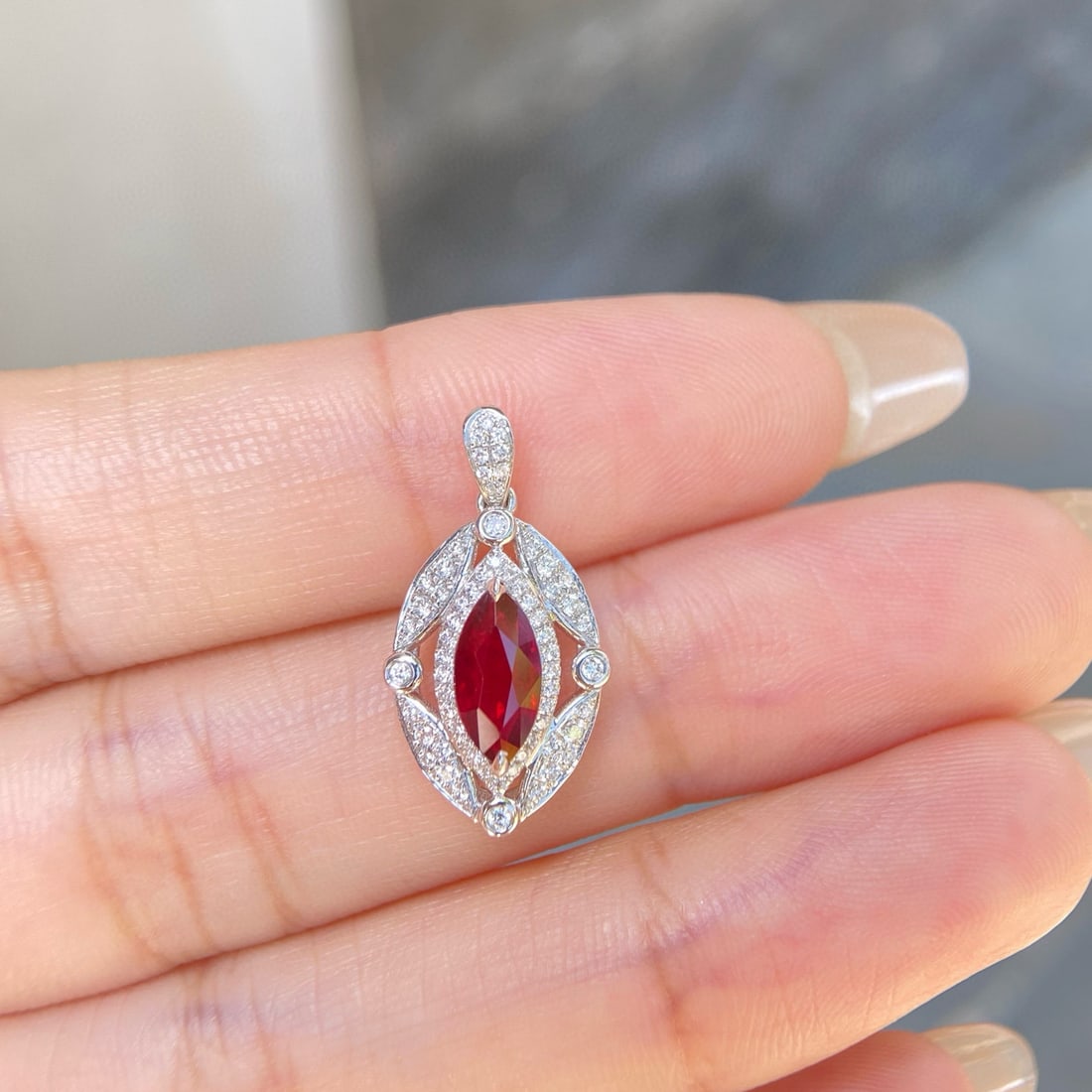 14k Gold 1.31 Ctw Natural Ruby & Diamond Pendant( Without Chain ): Ref:231080153 // gold content:14k gold // main gemstone:ruby // shape:marquise // carat weight:1. 01ct // color:pigeonblood red // treatment:natural // // adjacent gemstone 2 : diamond // shape:round