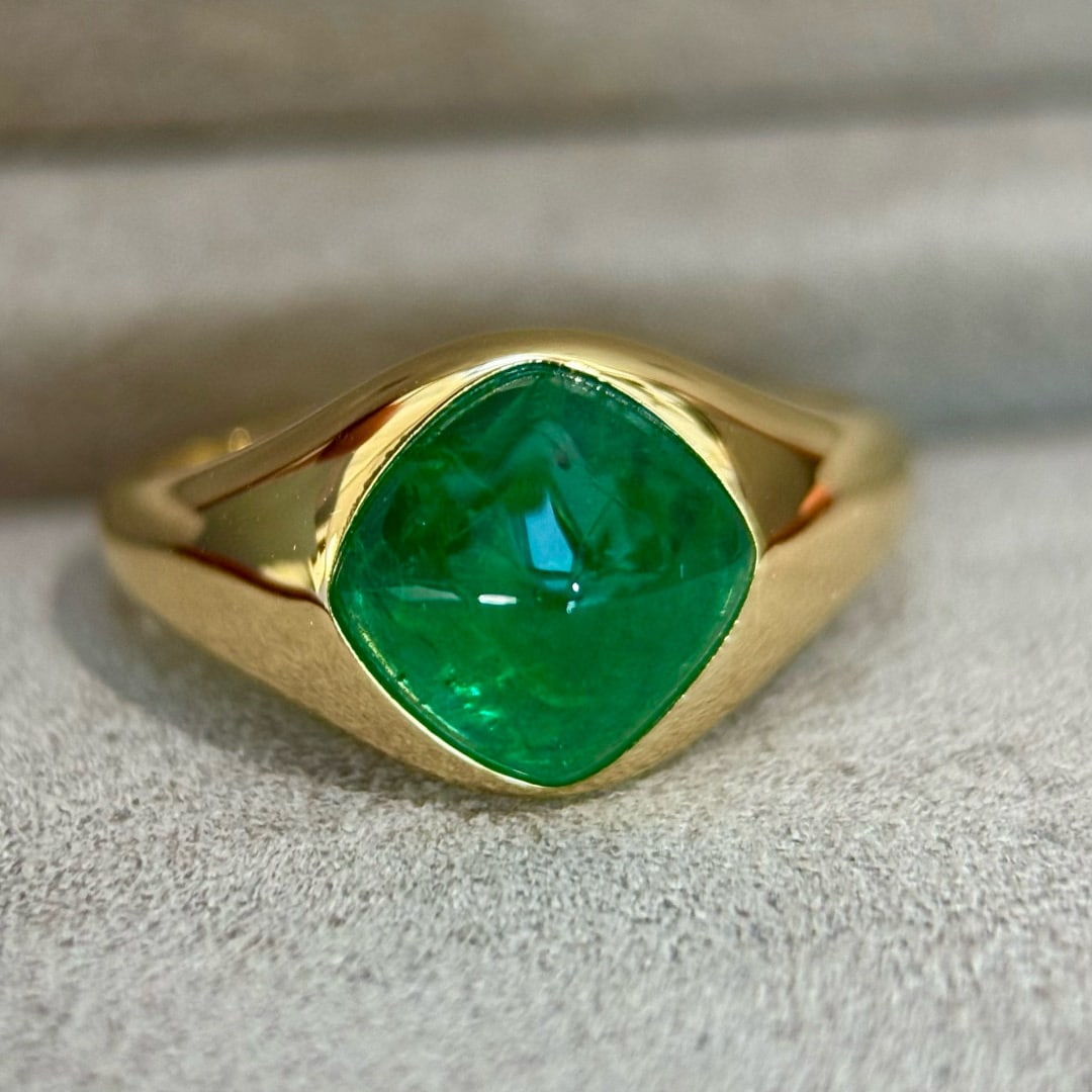 14k Gold 2.39 Ct Vivid Green Natural Emerald Ring (1 of 9)