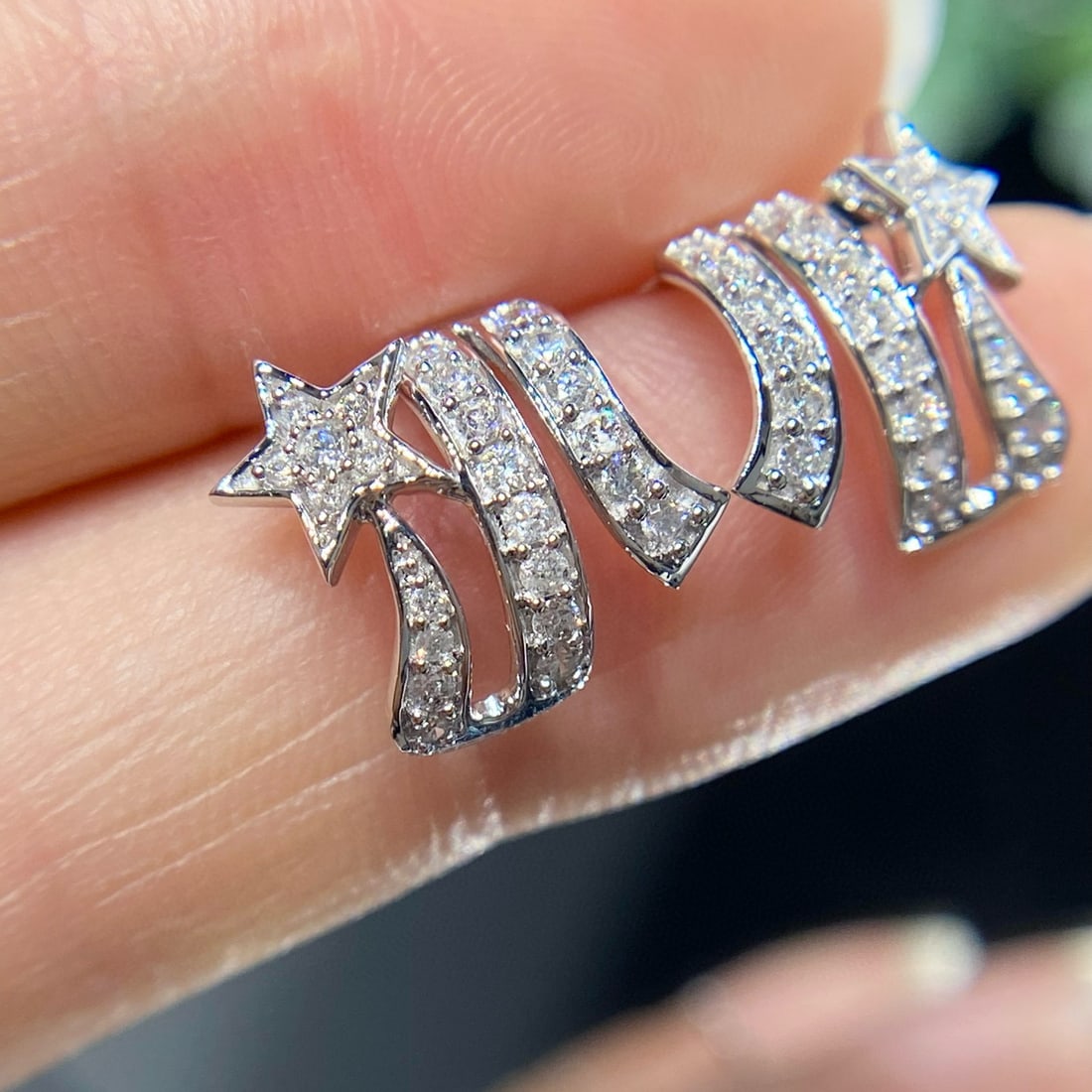 14k Gold 0.4 Ct Natural H Diamond Earrings (1 of 7)