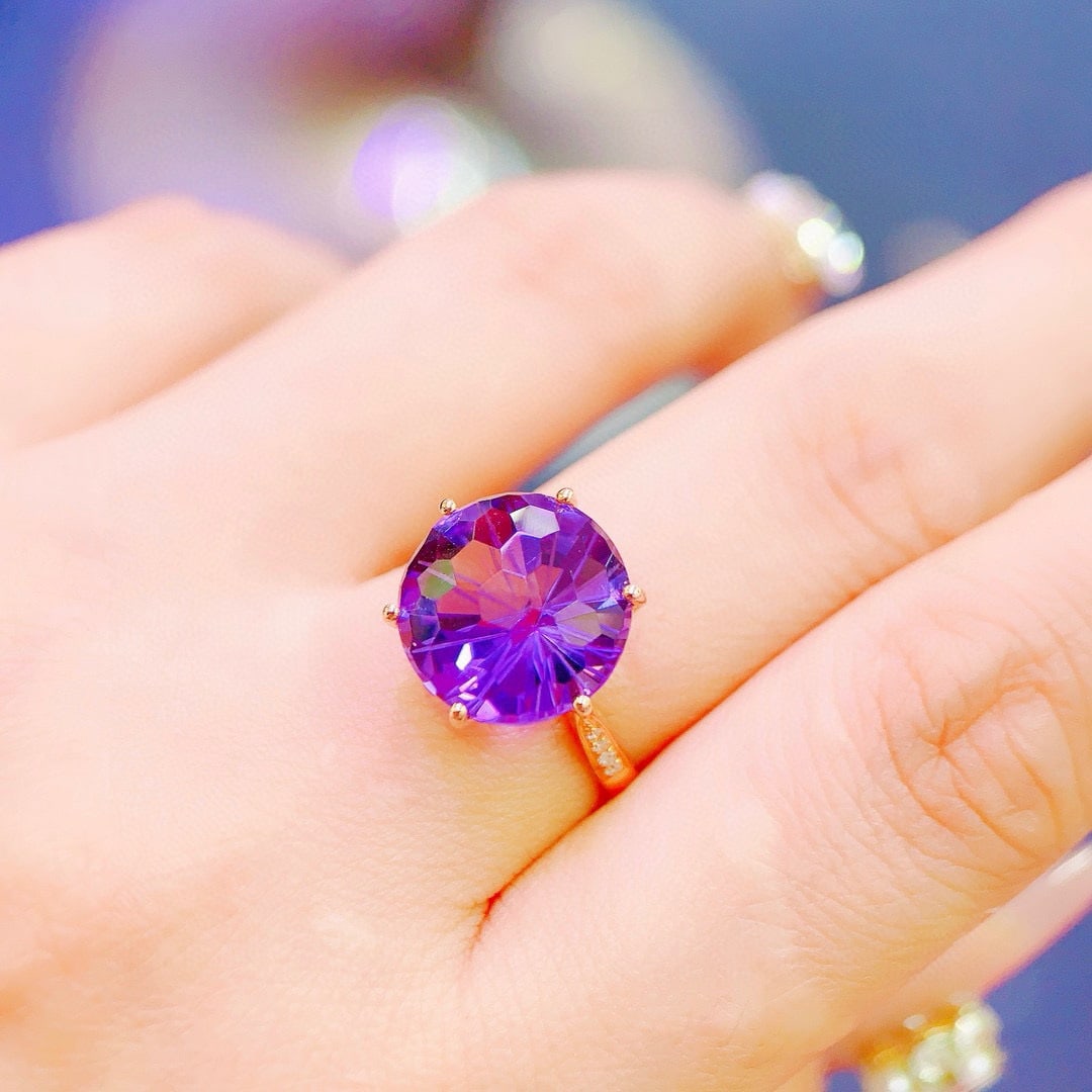 14k Gold 7.68 Ctw Natural Amethyst & Diamond Ring - 4