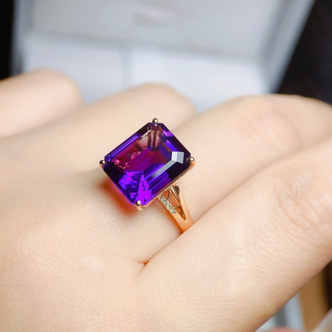 14k Gold 5.82 Ctw Natural Amethyst & Diamond Ring - 6