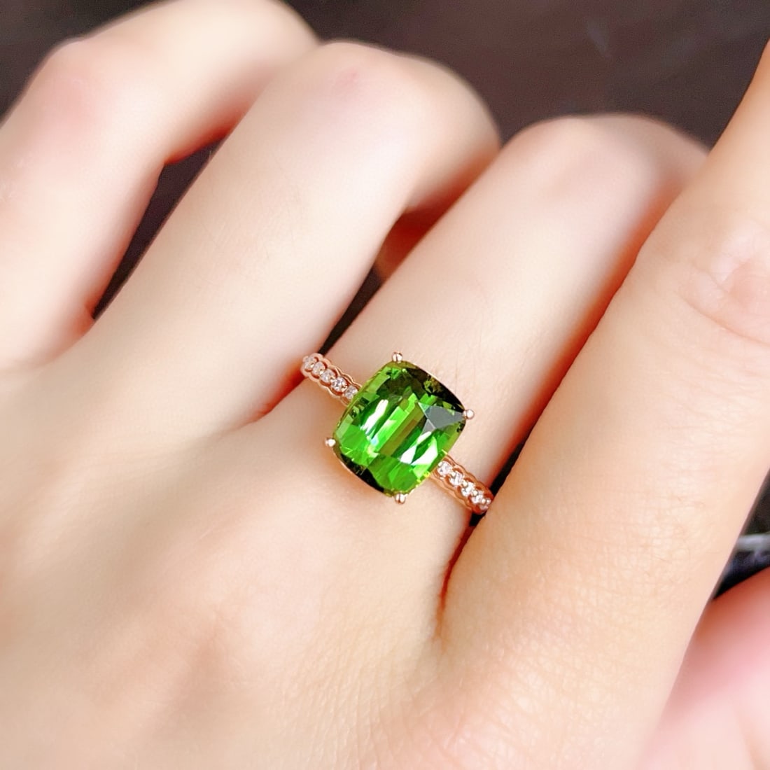 14k Gold 3.15 Ctw Natural Tourmaline & Diamond Ring: Ref:231081257 // gold content:14k gold // ring size:7. 25us // // main gemstone:tourmaline // shape:cushion // carat weight:3. 1ct // color:green // treatment:natural // // adjacent gemstone 2 :