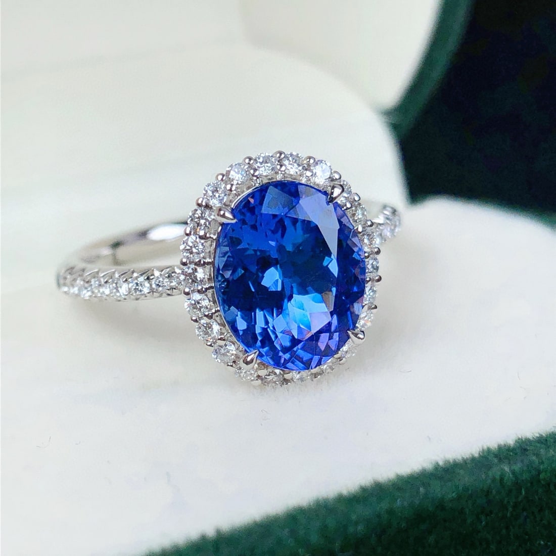 14k Gold 2.84 Ctw Natural Tanzanite & Diamond Ring (1 of 9)