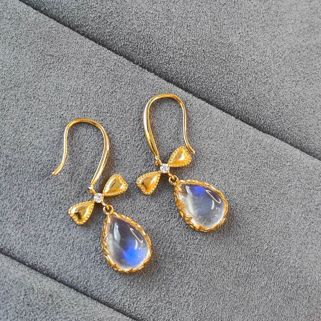 14k Gold 3.90 Ct Natural Moonstone & Diamond Earrings - 3