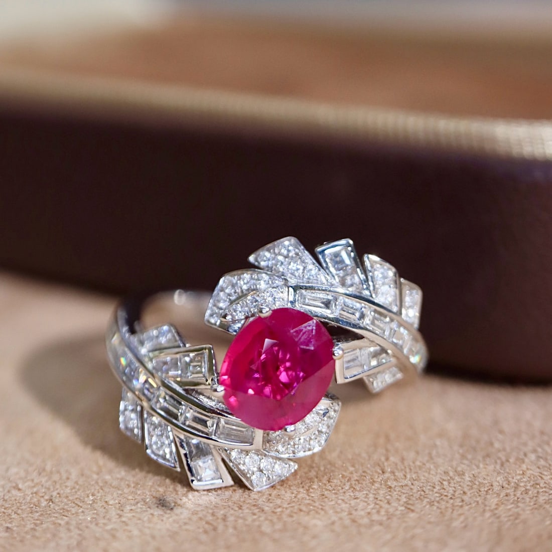 14k Gold 1.96 Ctw Natural Ruby & Diamond Ring: Ref:231082092 // gold content:14k gold // ring size:7. 25us // // main gemstone:ruby // shape:oval // carat weight:1. 20ct // color:red // treatment:natural // // adjacent gemstone 2 : diamond // shap