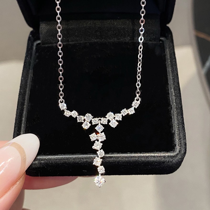 14k Gold 0.83 Ctw Natural H Diamond Necklace: Ref:231082096 // gold content:14k gold // main gemstone:diamond // shape:round // carat weight:0. 7ct // clarity grade:vs-si // color:h // treatment:natural // cut grade:g // // adjacent gemstone 2