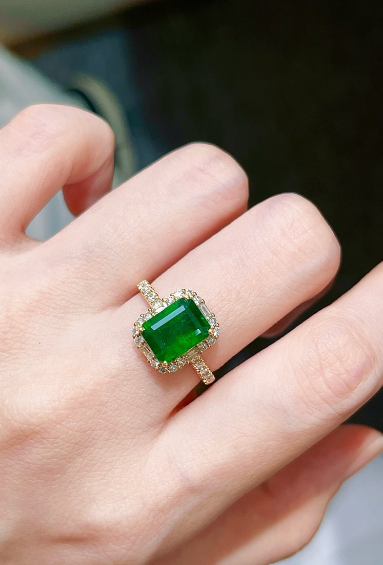 14k Gold 3.41 Ctw Vivid Green Natural Emerald & Diamond Ring - 4