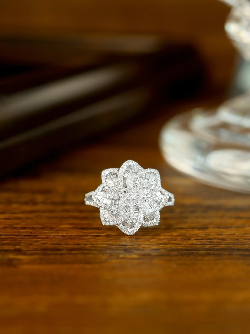 14k Gold 0.65 Ct Natural H Diamond Ring (1 of 7)