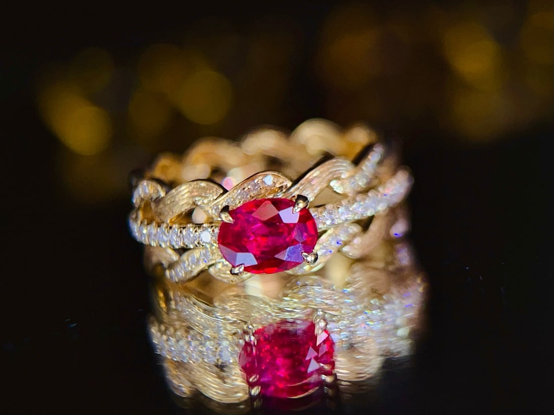 14k Gold 1.10 Ctw Natural Ruby & Diamond Ring: Ref:231082214 // gold content:14k gold // ring size:7. 25us // // main gemstone:ruby // shape:oval // carat weight:0. 85ct // color:red // treatment:natural // // adjacent gemstone 2 : diamond // shap