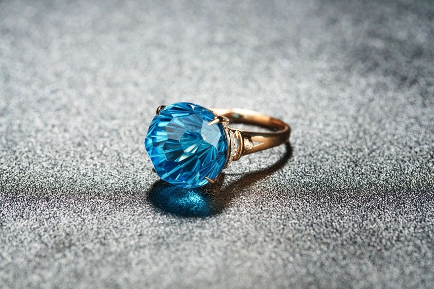 14k Gold 13.85 Ct Natural Topaz & Diamond Ring - 3