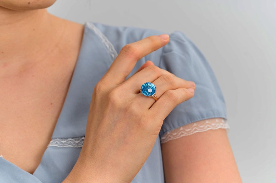 14k Gold 13.85 Ct Natural Topaz & Diamond Ring - 8