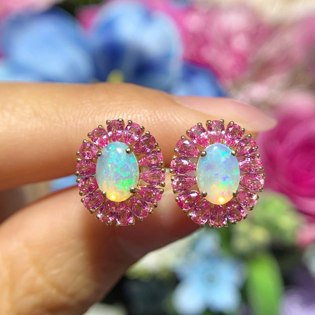 14K GOLD 2.89 CTW NATURAL OPAL & SAPPHIRE EARRINGS: Ref:231083069 // Gold Content:14K Gold // Main Gemstone:Opal // Shape:Oval // Carat Weight:0.85ct // Color:Color // Treatment:Natural // // Adjacent Gemstone 2 : Sapphire // Number of stones:30 //