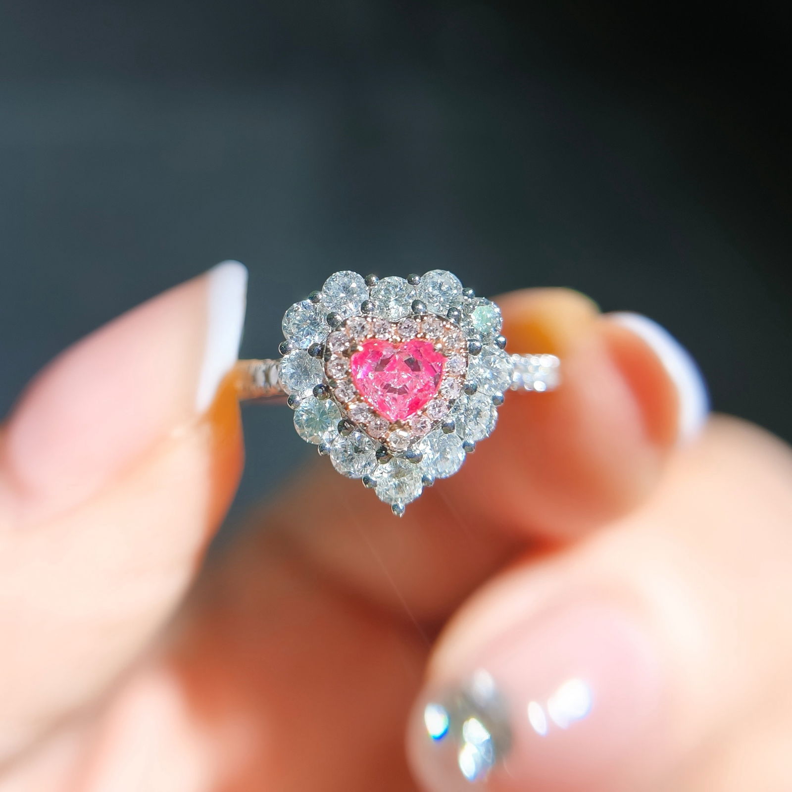 14K GOLD 1.04 CTW NATURAL PINK DIAMOND & DIAMOND RING: Ref:231083133 // Gold Content:14K Gold // Ring Size:7.25US // // Main Gemstone:Pink Diamond // Shape:Heart // Carat Weight:0.31ct // Color:Pink // Treatment:Natural // // Adjacent Gemstone 2 :
