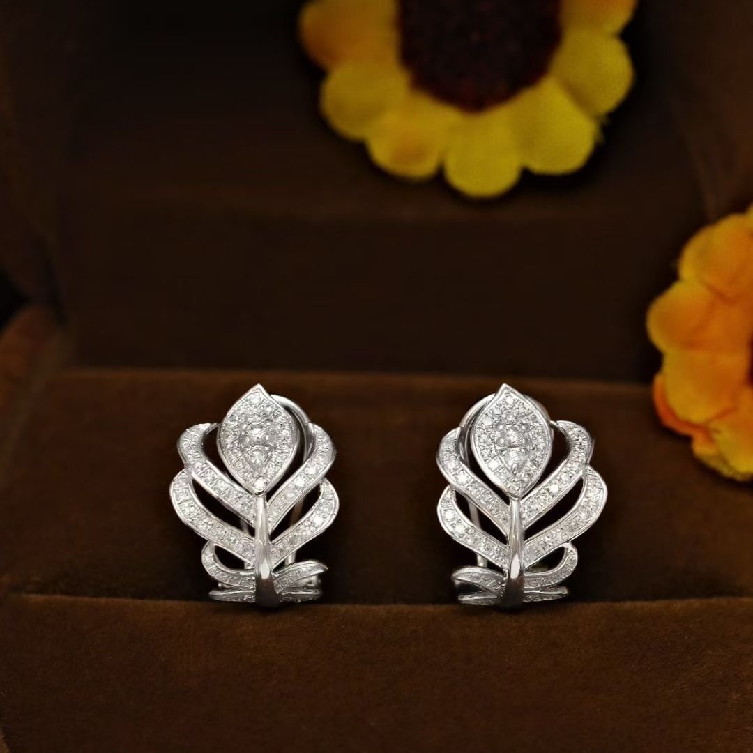 14K GOLD 0.54 CT NATURAL H DIAMOND EARRINGS: Ref:231083233 // Gold Content:14K Gold // Main Gemstone:Diamond // Shape:Round // Carat Weight:0.54ct // Clarity Grade:VS-SI // Color:H // Treatment:Natural // Cut Grade:G // Condition: NewLow