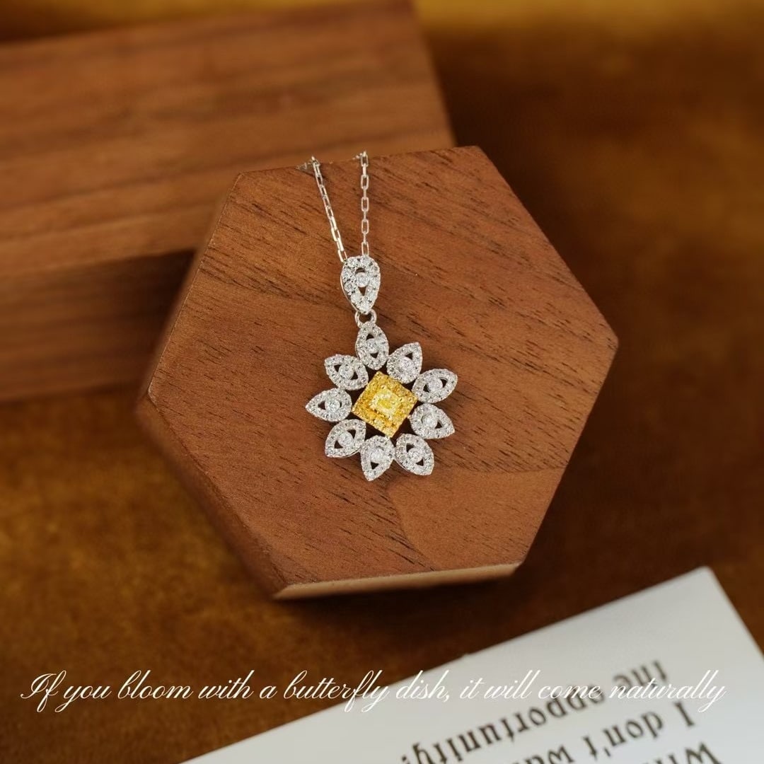 14K GOLD 0.55 CT NATURAL COLOR DIAMOND NECKLACE: Ref:231083235 // Gold Content:14K Gold // Main Gemstone:Diamond // Shape:Multiple // Carat Weight:0.55ct // Clarity Grade:VS-SI // Color:Color // Treatment:Natural // Condition: NewLow Estimate: