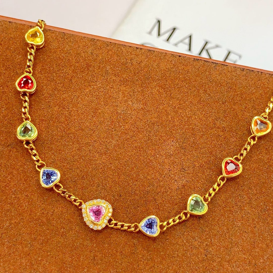 14K GOLD 2.55 CT NATURAL SAPPHIRE & DIAMOND BRACELET: Ref:231083254 // Gold Content:14K Gold // Main Gemstone:Sapphire // Shape:Heart // Carat Weight:2.55ct // Color:Color // Treatment:Natural // // Adjacent Gemstone 2 : Diamond // Number of stones:20