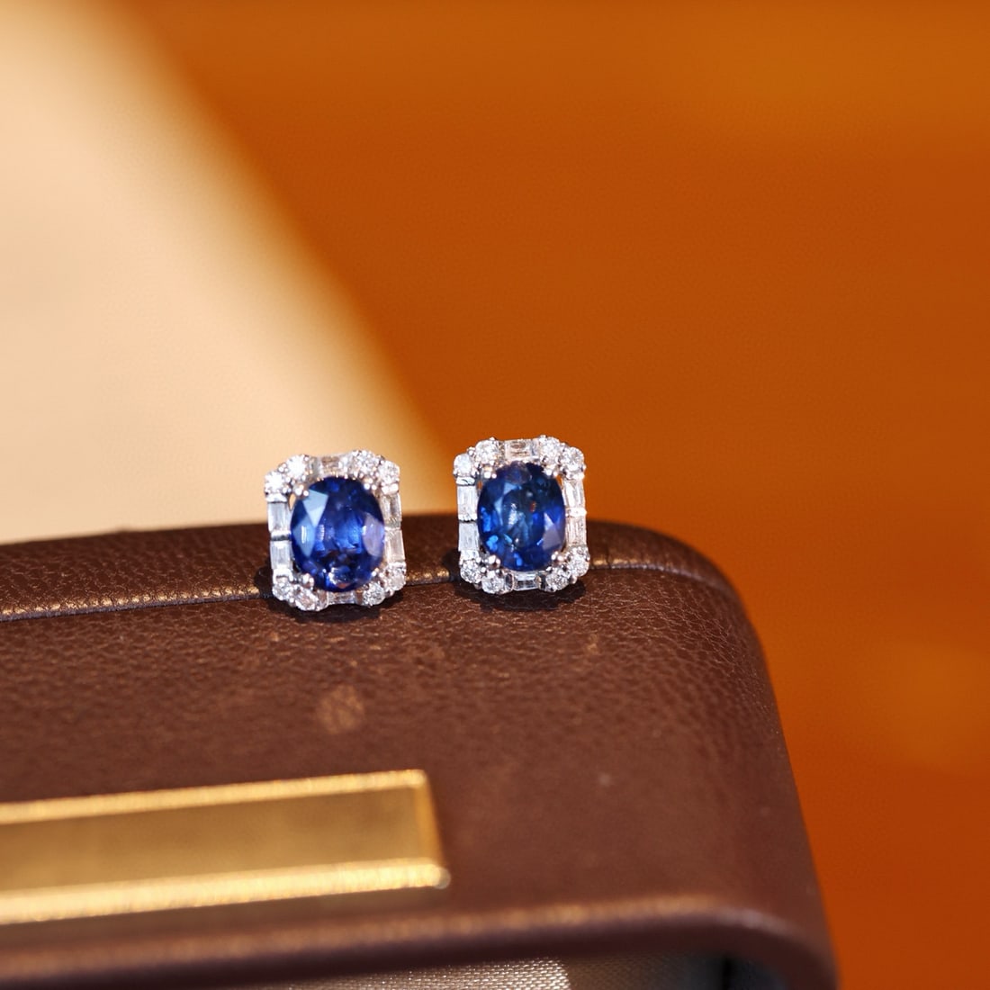 14K GOLD 1.71 CTW NATURAL SAPPHIRE & DIAMOND EARRINGS: Ref:231084144 // Gold Content:14K Gold // Main Gemstone:Sapphire // Shape:Oval // Carat Weight:1.52ct // Color:Blue // Treatment:Natural // // Adjacent Gemstone 2 : Diamond // Shape:Multiple //