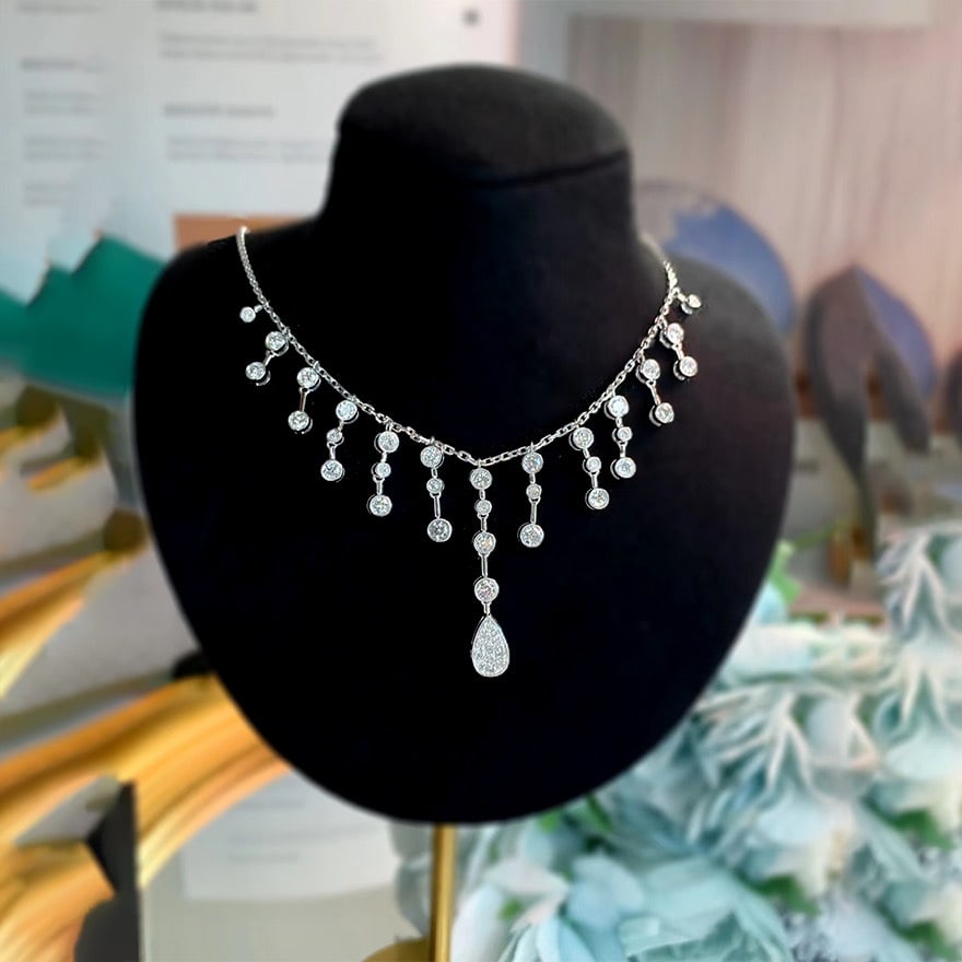 14K GOLD 2.05 CT NATURAL H DIAMOND NECKLACE: Ref:231084262 // Gold Content:14K Gold // Main Gemstone:Diamond // Shape:Round // Carat Weight:2.05ct // Clarity Grade:VS-SI // Color:H // Treatment:Natural // Cut Grade:G // Condition: NewLow