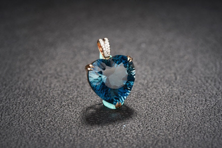 14k Gold 21.82 Ct Natural Topaz & Diamond Pendant( Without Chain ) - 2