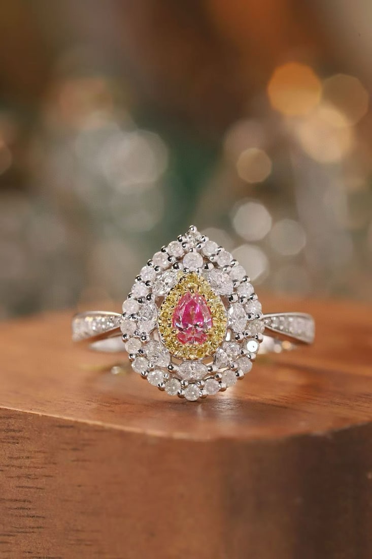 14k Gold 0.78 Ctw Natural Pink Diamond & Diamond Ring: Ref:231111125 // gold content:14k gold // ring size:7. 25us // // main gemstone:pink diamond // shape:pear // carat weight:0. 18ct // color:pink // treatment:natural // // adjacent gemstone 2 :