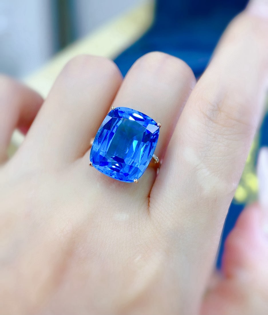 14k Gold 17.88 Ctw Natural Topaz & Diamond Ring - 4