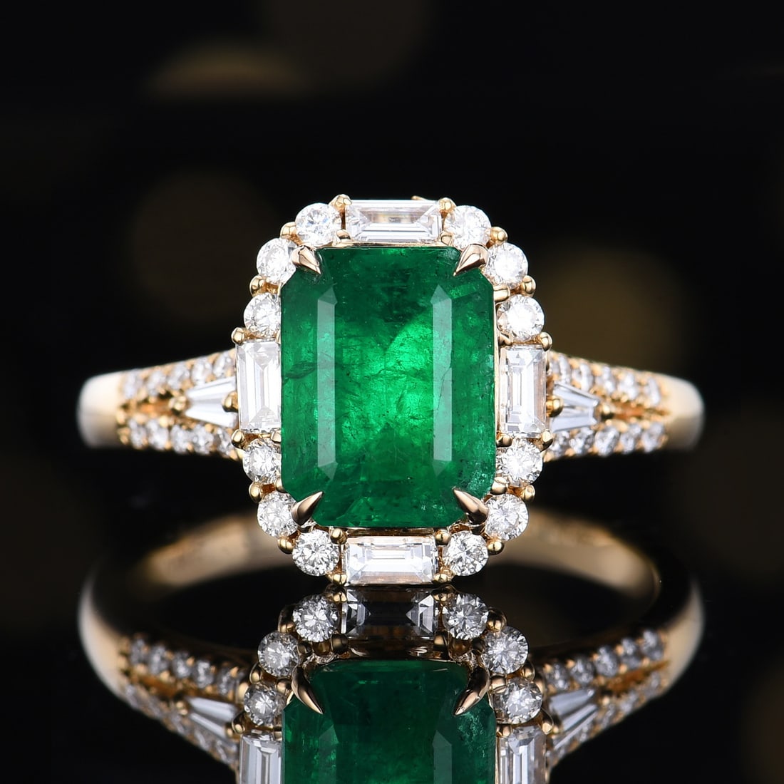 14k Gold 3.09 Ctw Vivid Green Natural Emerald & Diamond Ring/pendant( Without Chain ): Ref:231112269 // gold content:14k gold // ring size:7. 25us // // main gemstone:emerald // shape:octagonal // carat weight:2. 43ct // color:vivid green // treatment:natural // // adjacent gemstone