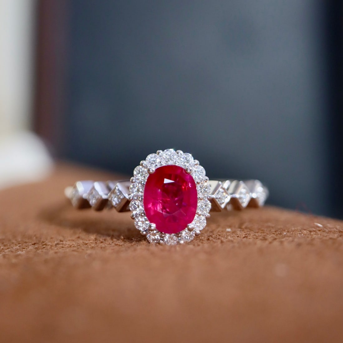 14k Gold 0.67 Ctw Natural Ruby & Diamond Ring: Ref:231112373 // gold content:14k gold // ring size:7. 25us // // main gemstone:ruby // shape:oval // carat weight:0. 55ct // color:red // treatment:natural // // adjacent gemstone 2 : diamond // shap