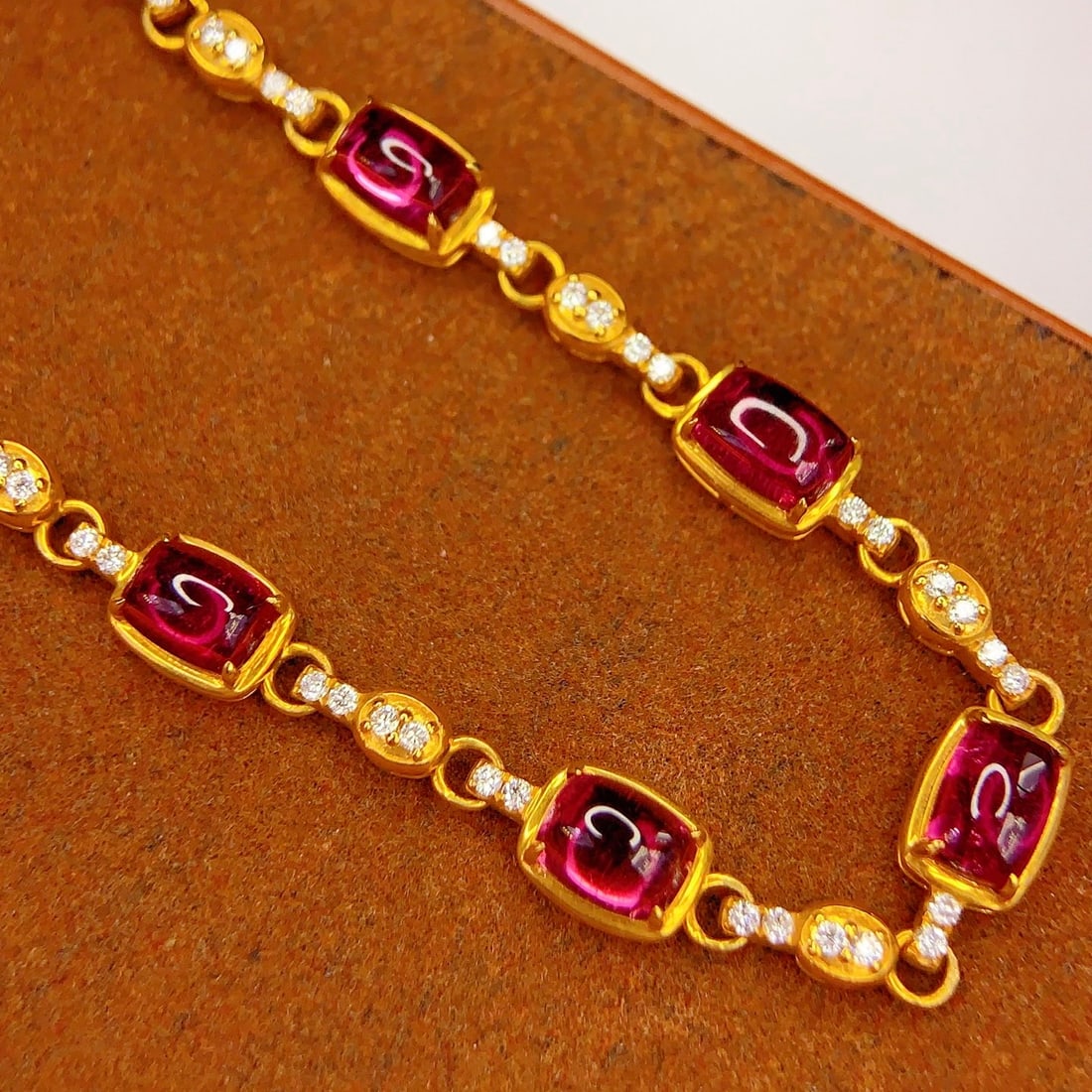 14k Gold 9.22 Ct Natural Tourmaline & Diamond Bracelet - 4
