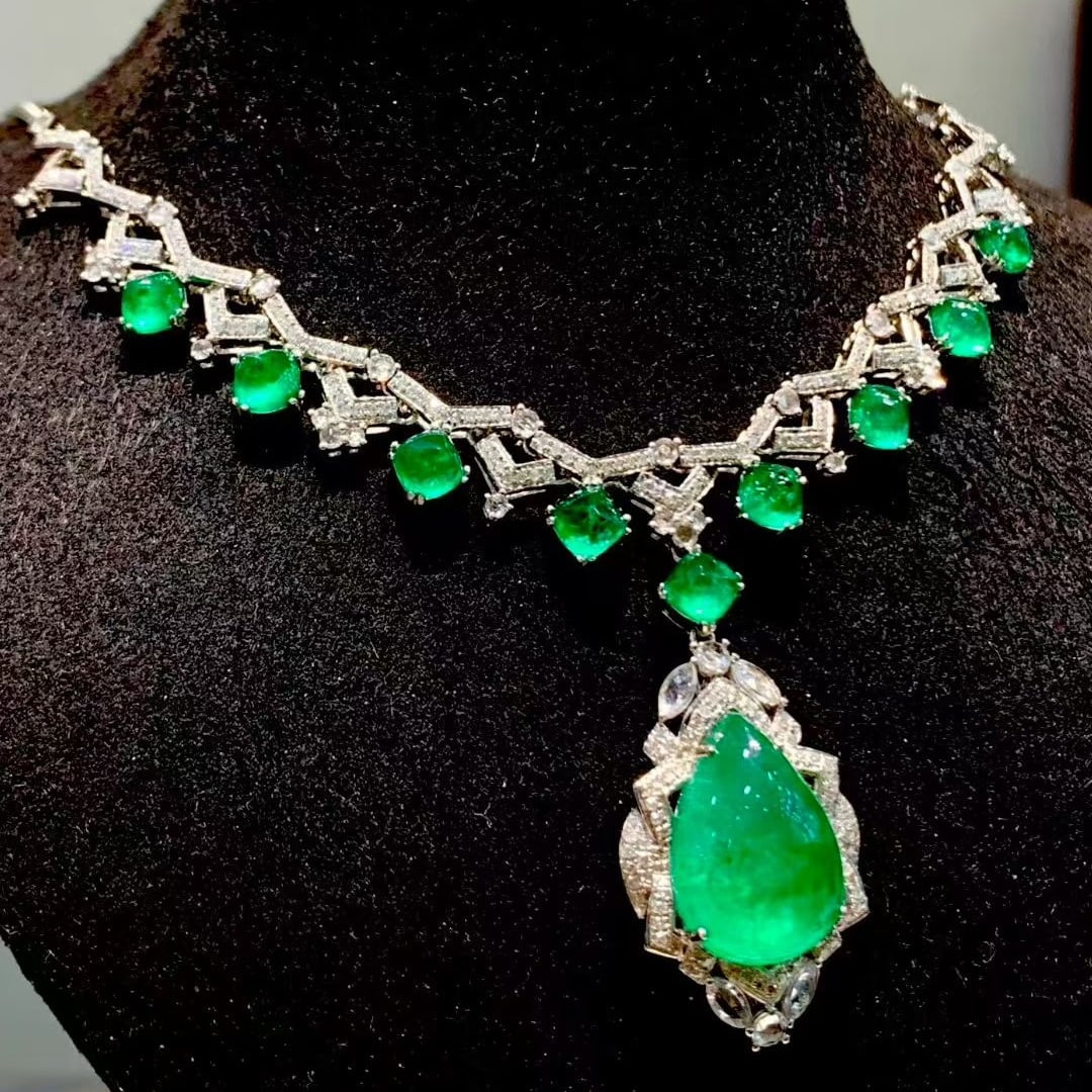 14k Gold 10.5 Ct Natural Emerald & Diamond Necklace - 3