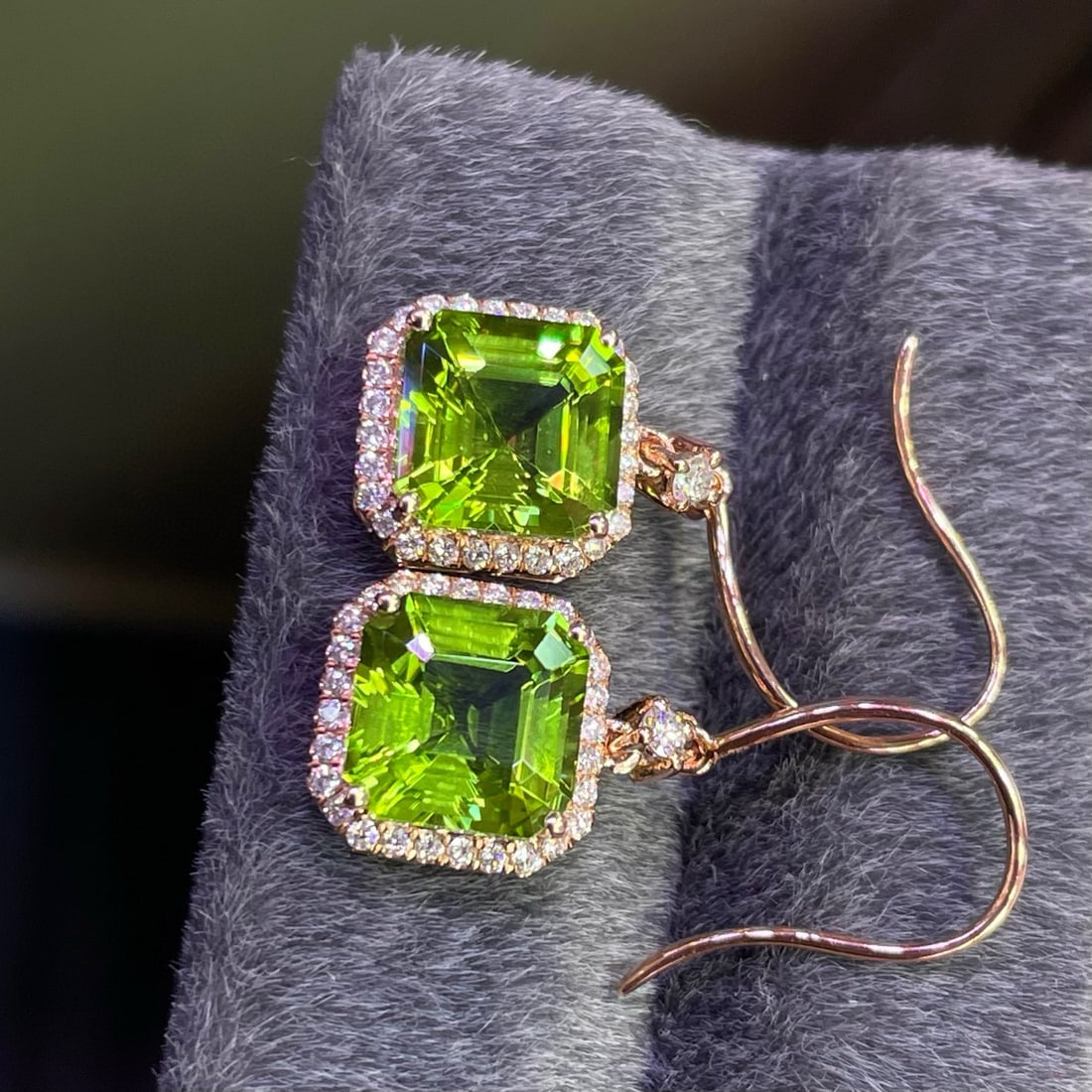 14k Gold 5.3 Ct Natural Peridot & Diamond Earrings - 5