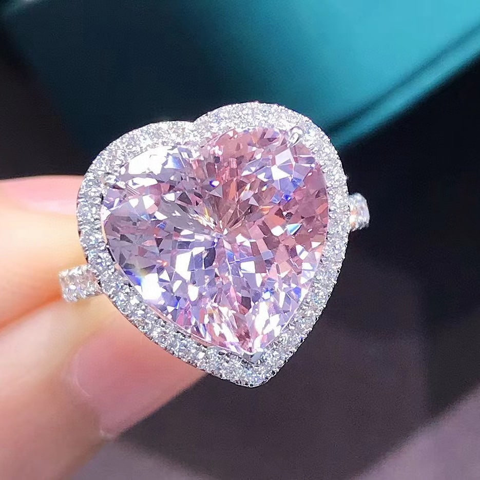 14k Gold 6.26 Ctw Natural Morganite & Diamond Ring: Ref:231085055 // gold content:14k gold // ring size:7. 25us // // main gemstone:morganite // shape:heart // carat weight:5. 76ct // color:pink // treatment:natural // // adjacent gemstone 2 :