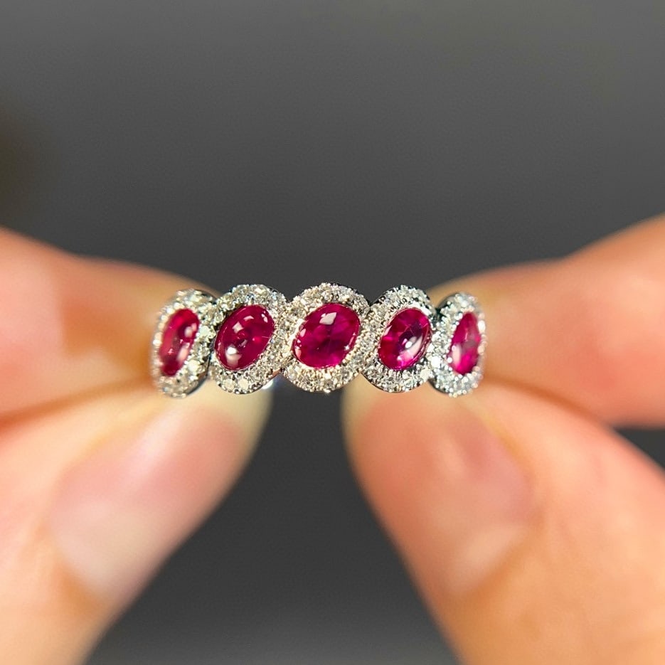 14k Gold 1.30 Ctw Natural Ruby & Diamond Ring: Ref:231085064 // gold content:14k gold // ring size:7. 25us // // main gemstone:ruby // shape:oval // carat weight:1. 05ct // color:red // treatment:natural // // adjacent gemstone 2 : diamond // shap
