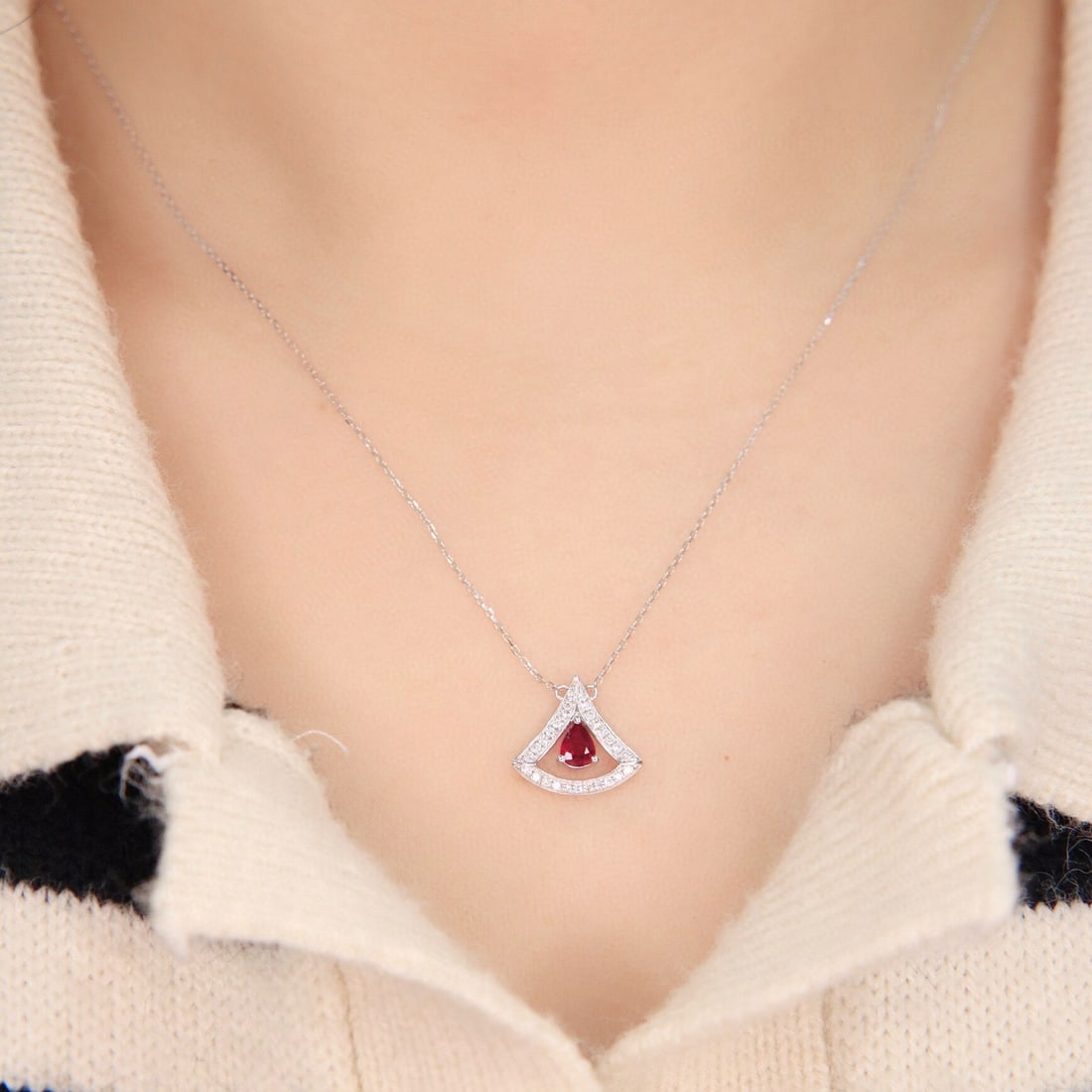 14k Gold 0.49 Ctw Vivid Red Natural Ruby & Diamond Necklace - 2