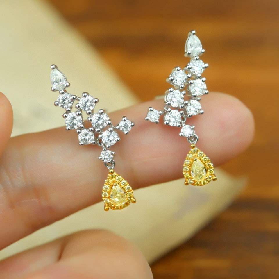 14k Gold 1.42 Ctw Natural Yellow Diamond & Diamond Earrings: Ref:231085076 // gold content:14k gold // main gemstone:yellow diamond // shape:pear // carat weight:0. 22ct // color:yellow // treatment:natural // // adjacent gemstone 2 : diamond // shape:multiple