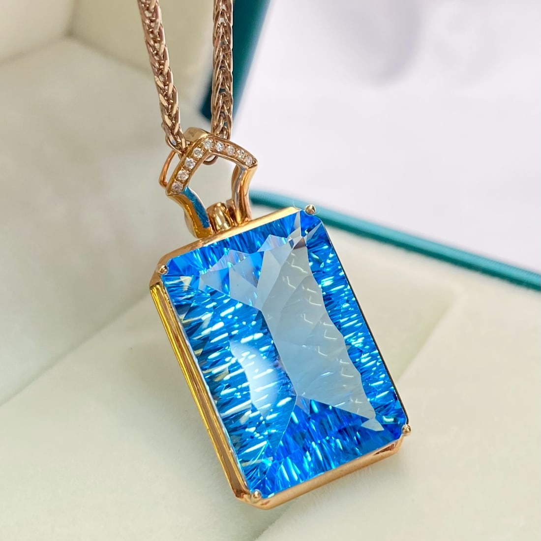 14k Gold 14.1 Ct Natural Topaz & Diamond Pendant( Without Chain ) - 4