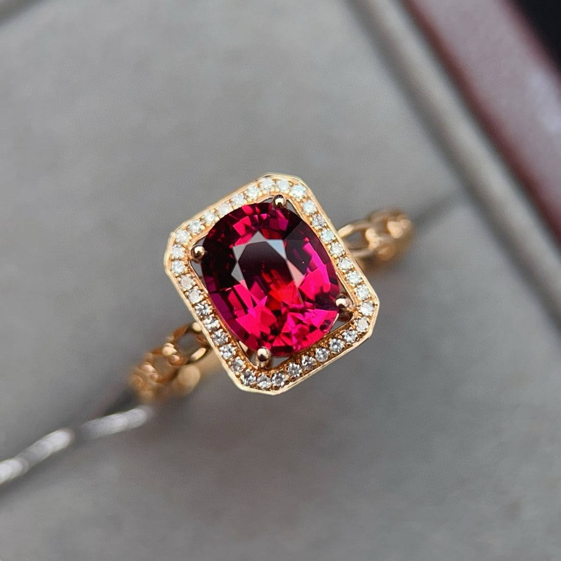 14k Gold 1.96 Ctw Natural Tourmaline & Diamond Ring: Ref:231085166 // gold content:14k gold // ring size:7. 25us // // main gemstone:tourmaline // shape:oval // carat weight:1. 85ct // color:red // treatment:natural // // adjacent gemstone 2 : diamond /